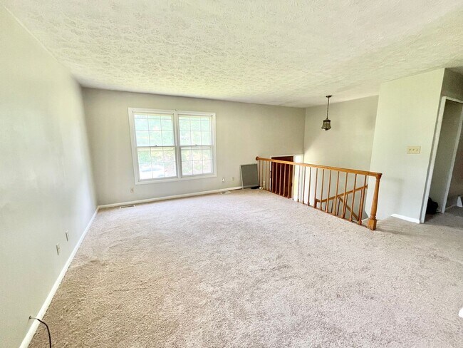 Foto del edificio - Three bedroom single family home