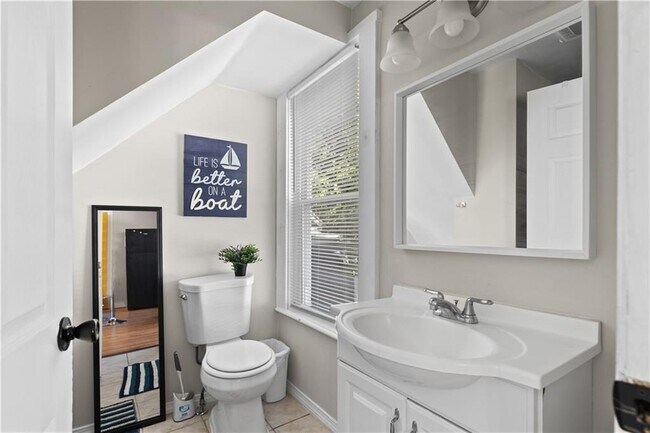 Foto del edificio - 16 Dean Ave