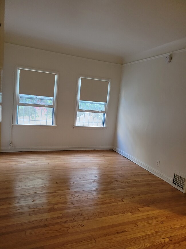 Foto del edificio - 432 S Cochran Ave