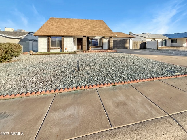 Photo - 6434 W Sunnyslope Ln House