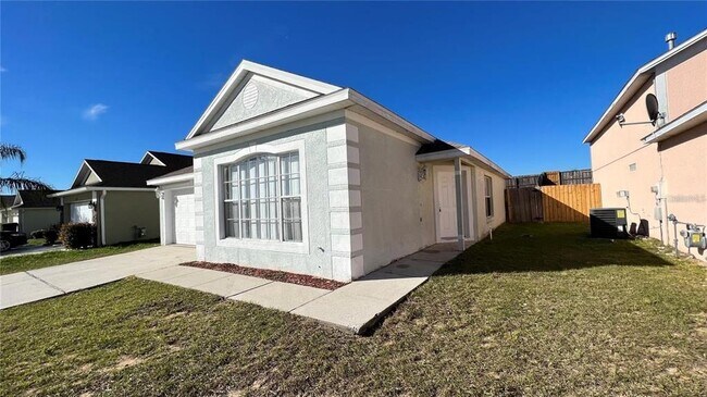 Foto del edificio - 627 Rollins Dr