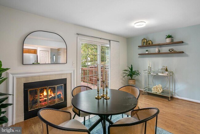 Foto del edificio - 6542 Cypress Point Rd