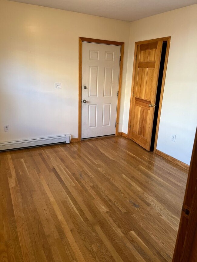 Foto del edificio - Sunny 1 Bed room 2nd floor apartment in Norwood