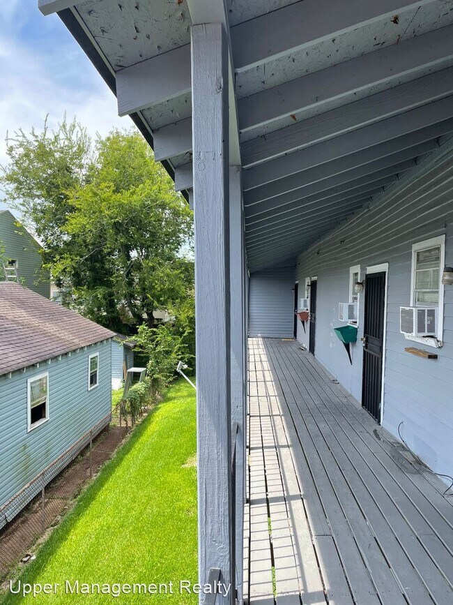 Foto del edificio - 3 br, 2 bath Apartment - 2612 - 2614 Sonia...