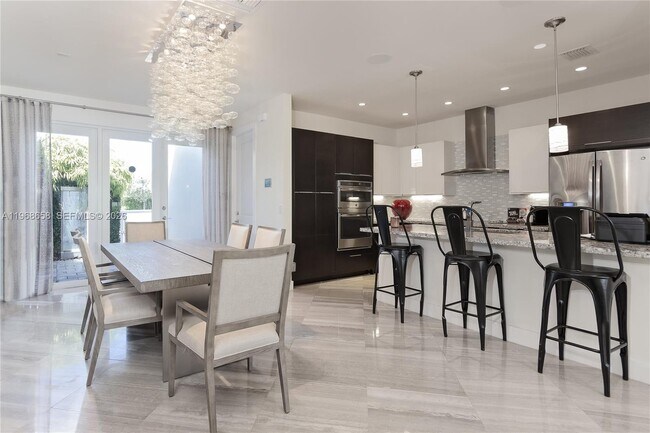 Foto del edificio - 6434 NW 105th Pl