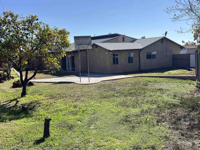 Building Photo - 10285 Covina Ct