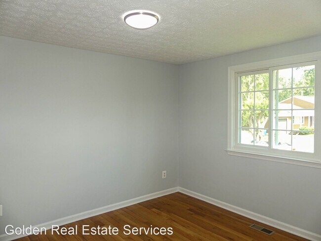 Foto del edificio - 4 br, 2.5 bath House - 709 Morningside Ct