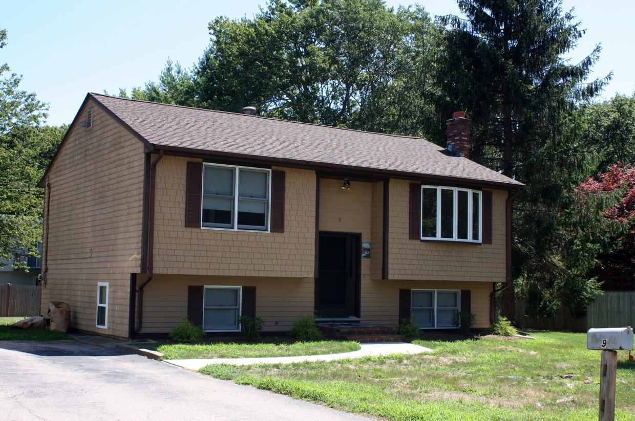 9 Sumac Trail, Narragansett, RI 02882 House for Rent in Narragansett