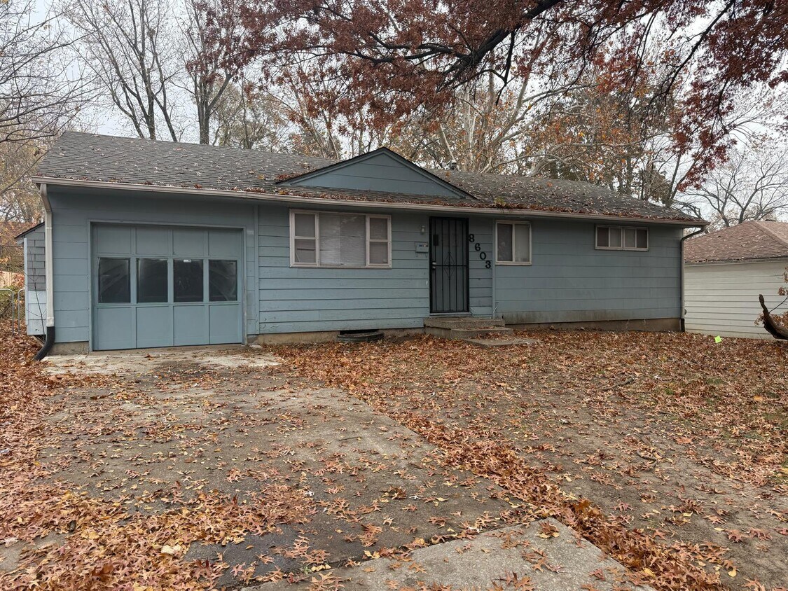 Foto principal - 8603 Bristol Ave