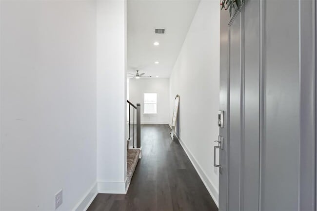 Building Photo - 13151 Perennial Spgs Dr