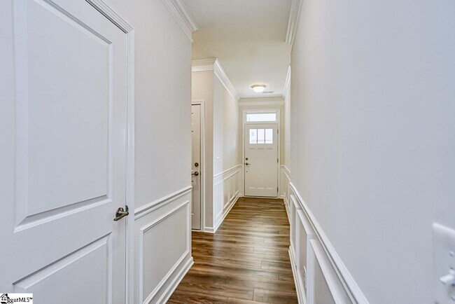 Building Photo - 183 Caledonia Dr