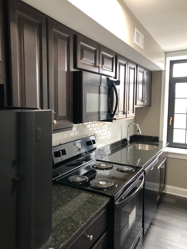 Kitchen - Wawaset Park Apartments