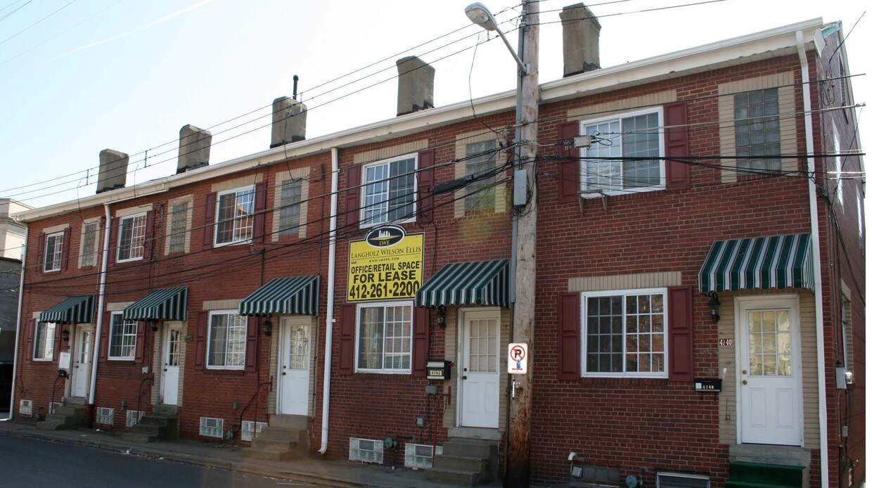 Building Photo - 4740-4748 Courday St