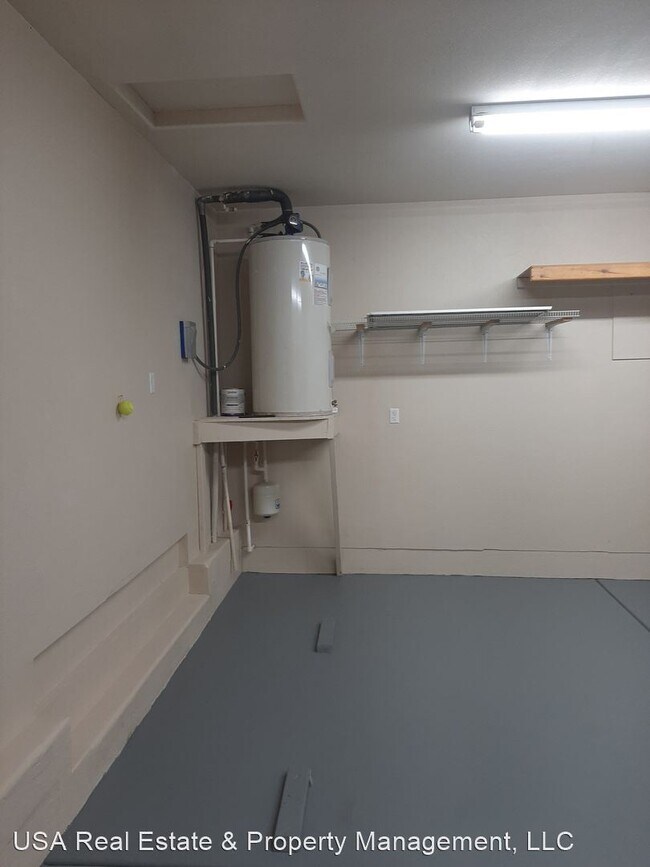 Building Photo - 3 br, 2 bath House - 20140 E. Mesa Verde Dr.