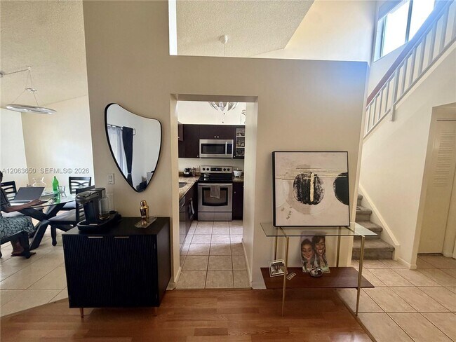 Building Photo - 1012 Coral Club Dr
