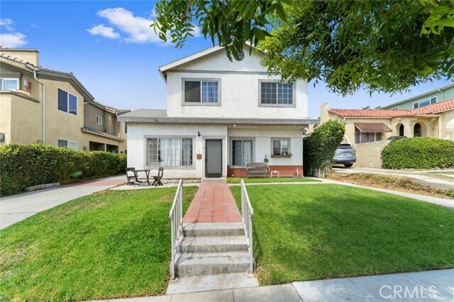 Foto del edificio - 731 E Cypress Ave