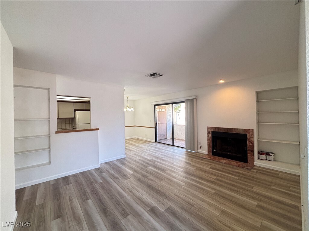 Primary Photo - 1341 Del Mar St