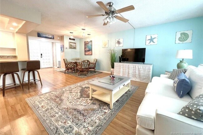 Foto del edificio - 1800 SE St Lucie Blvd