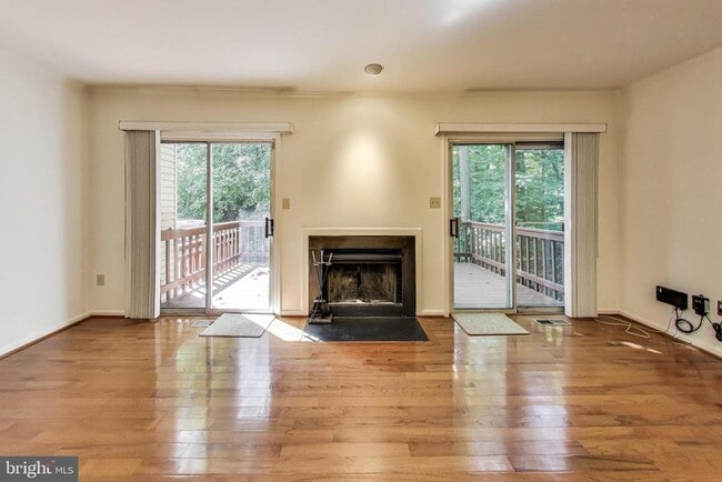 Foto del edificio - 10726 Pine Haven Terrace