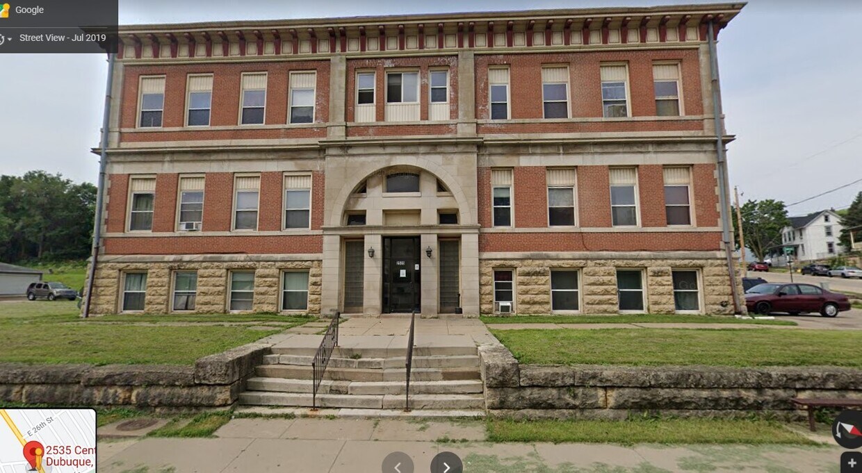 2535 Central Ave Unit 3, Dubuque, IA 52001 Apartments 2535 Central
