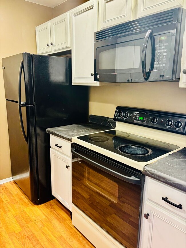 Building Photo - 20 Dougherty Blvd