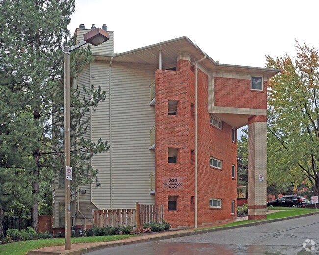 Photo du bâtiment - Willowbrook Place