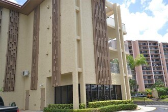 Building Photo - 105 Island Way