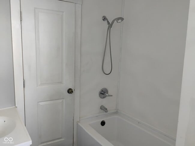 Foto del edificio - 316 E Franklin St