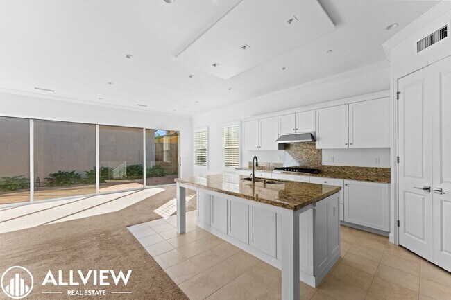 Foto del edificio - Gorgeous 3 bedroom 2.5 bath home in the newly constructed association of Eastwood Village!