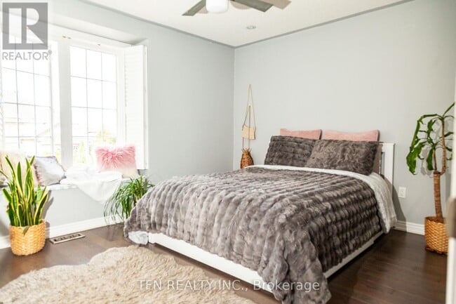 Photo du bâtiment - 5 Belwood Blvd