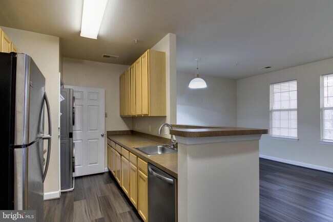 Foto del edificio - 42531 Rockrose Square