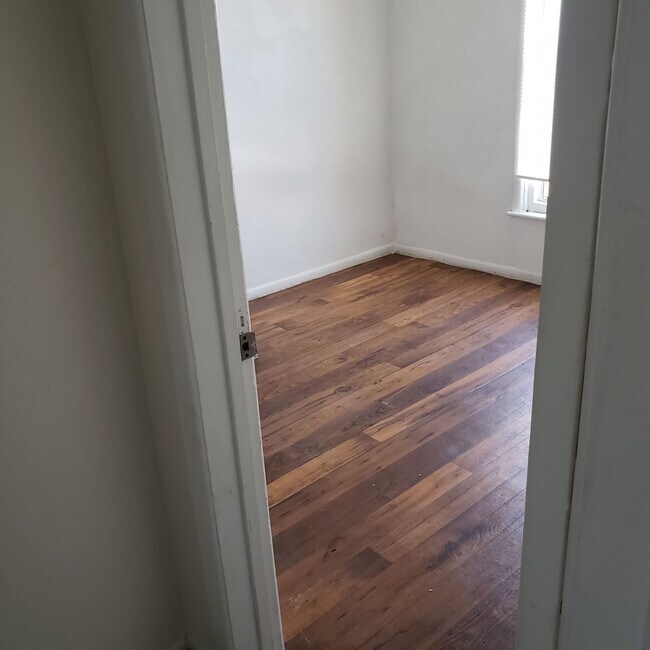 Foto del edificio - 1320 N Main St
