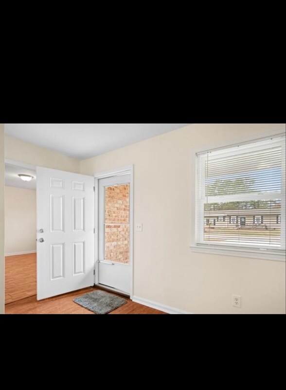 Foto del edificio - 1004 Belle Dr