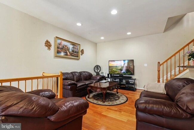 Building Photo - 20871 Grisdale Terrace