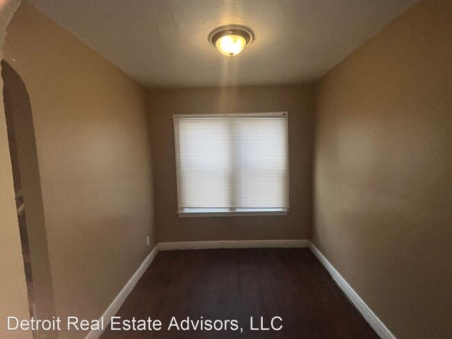 Building Photo - 3 br, 1 bath House - 16215 Hartwell