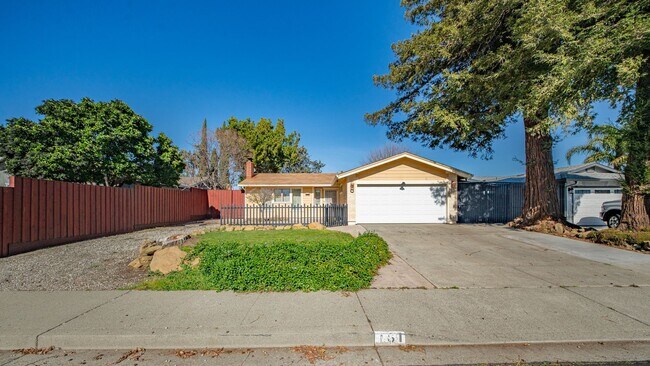 Building Photo - Beautifully Upgraded Single Family Home in Vacaville