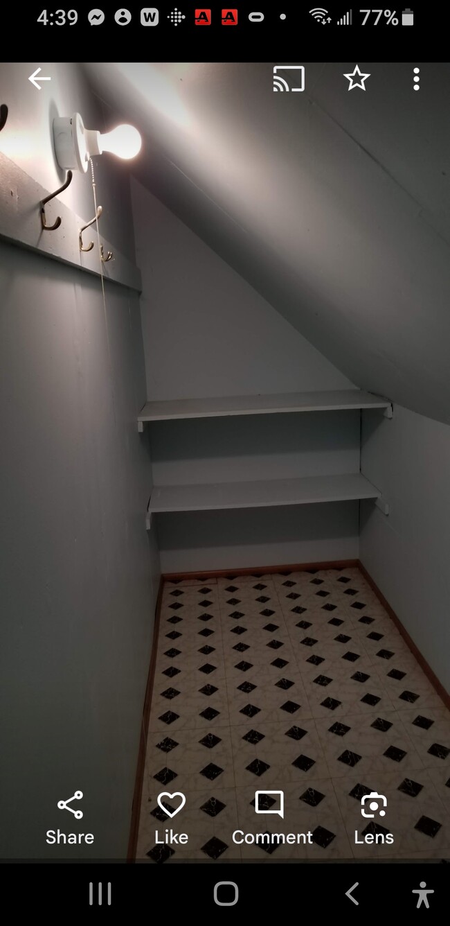 Large storage - 4516 N Kenneth Ave