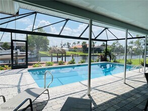 Building Photo - 5403 SW 3rd Ave