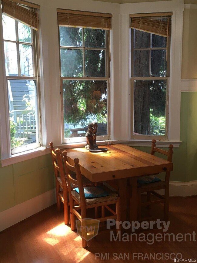 Building Photo - 758 7th Ave