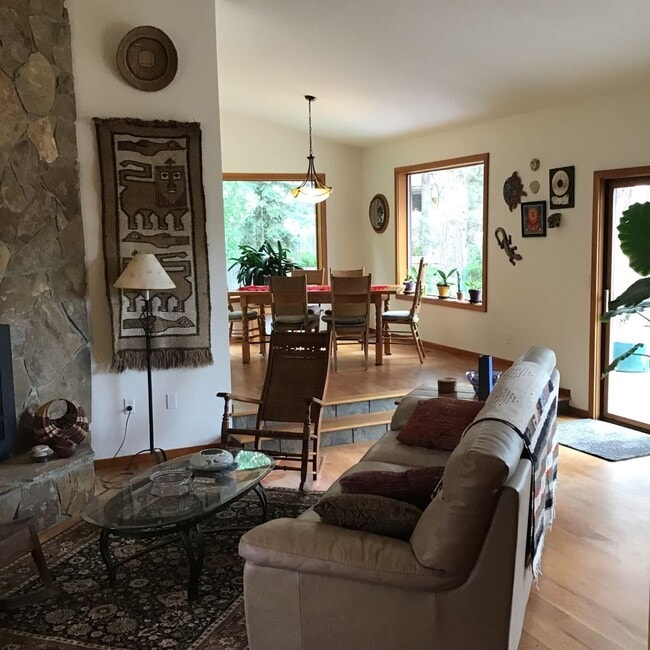 Foto del edificio - SEASONAL FURNISHED SHORT TERM RENTAL Offer...