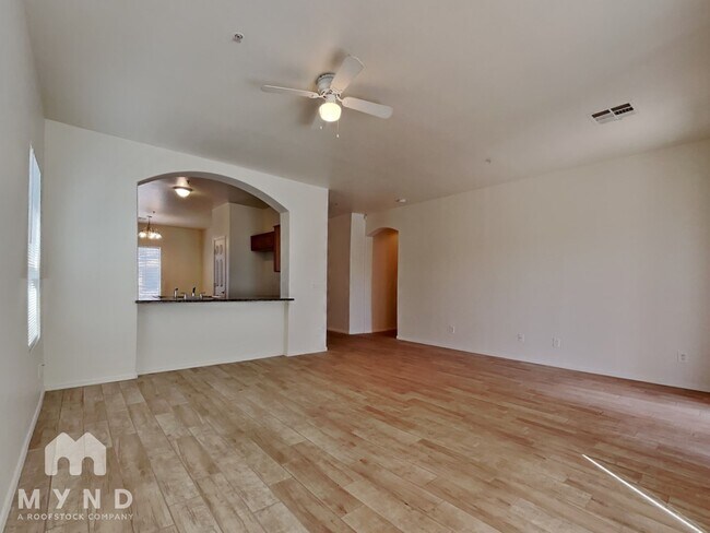Foto del edificio - 9303 W Raymond St