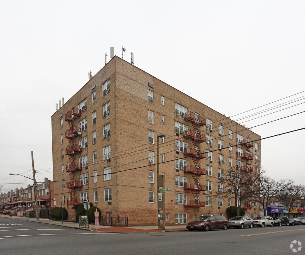 Primary Photo - 787 E 46th St