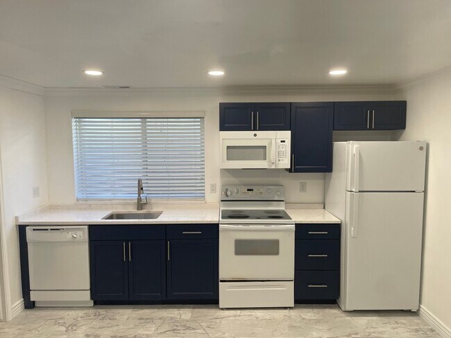 Foto del edificio - 1053 Barton Ct