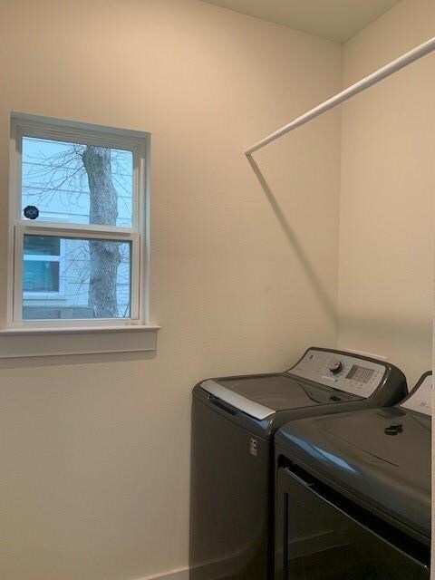 Building Photo - 6800 Menchaca Rd