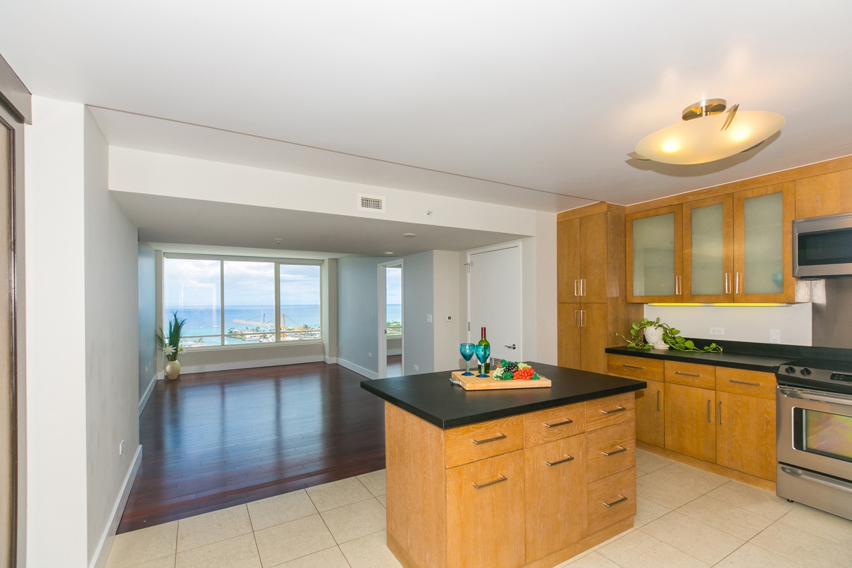 Foto principal - 1009 Kapiolani Blvd