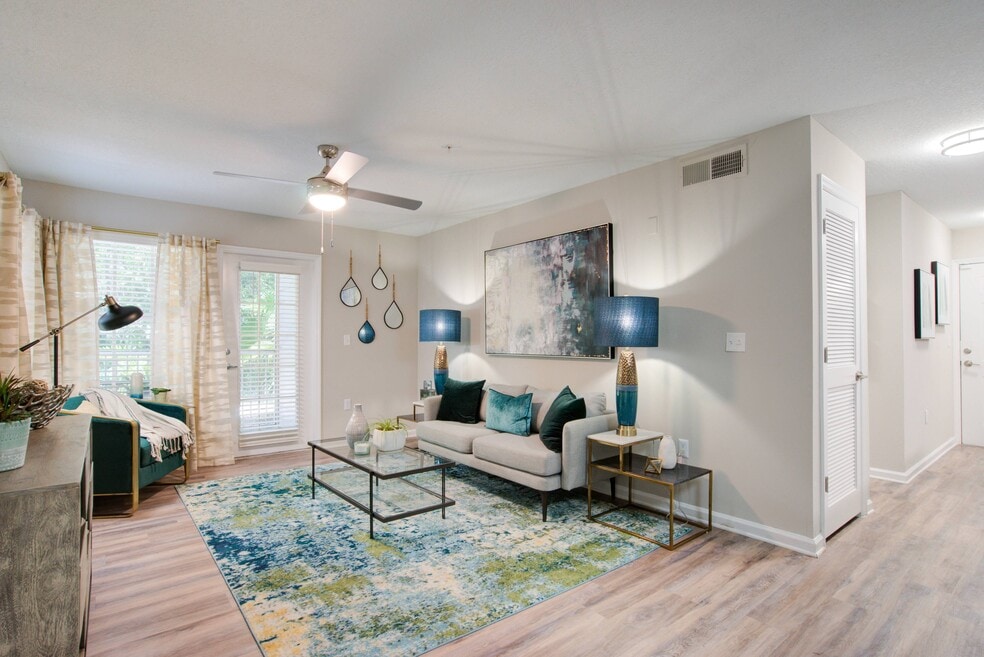 Picture of Apartments for Rent in Town 'N' Country FL - 1,189 Rentals | Apartments.com