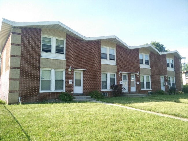 Building Photo - 1221 Broadway Avenue