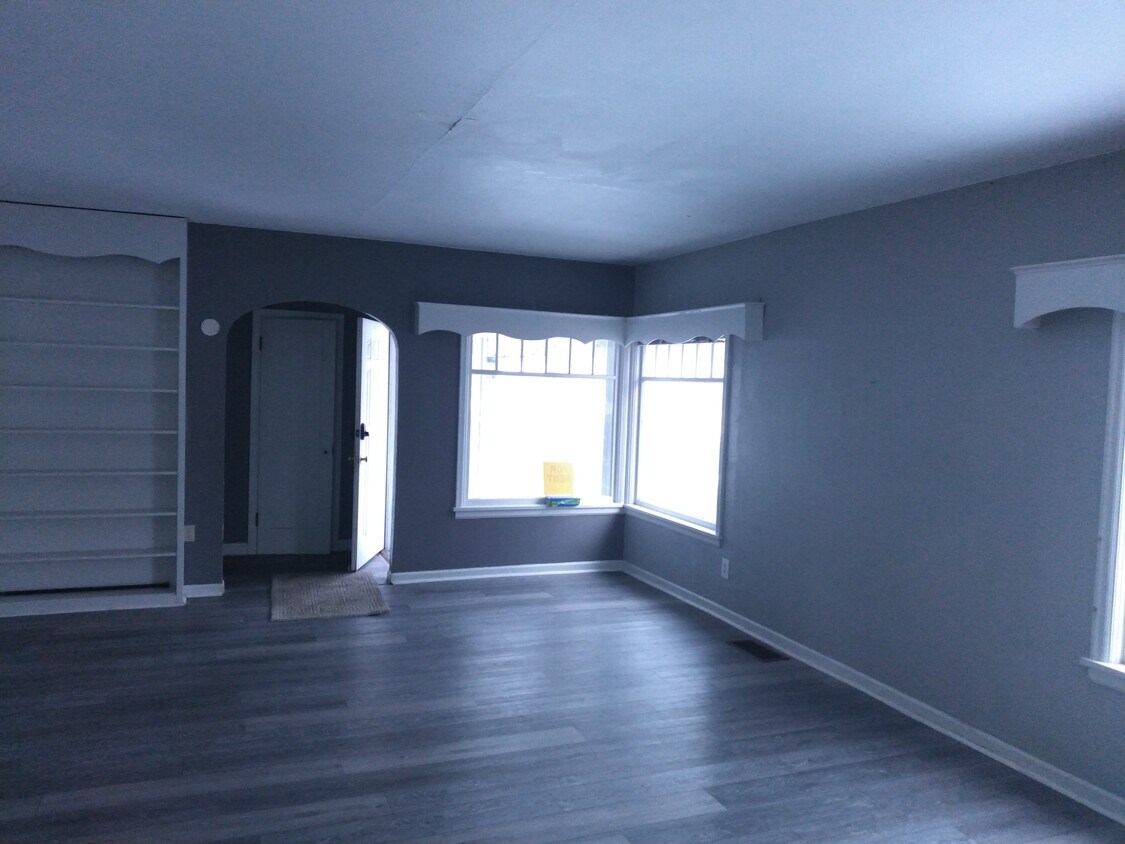 325 5th St Unit A, Cheney, WA 99004 Apartments in Cheney, WA