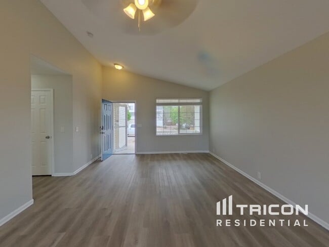 Building Photo - 8439 Shadow Run Ln