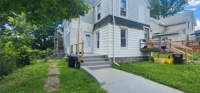 Building Photo - 97 Fairview Ave